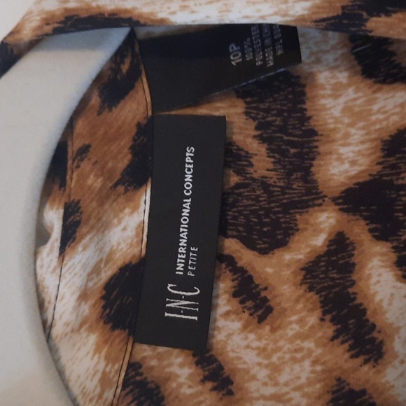 I.N.C International Concepts Button Down Leopard Print Long Sleeve Blouse 10P - Picture 2 of 6